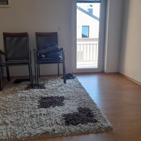 ליבנו Apartman Zoran מראה חיצוני תמונה