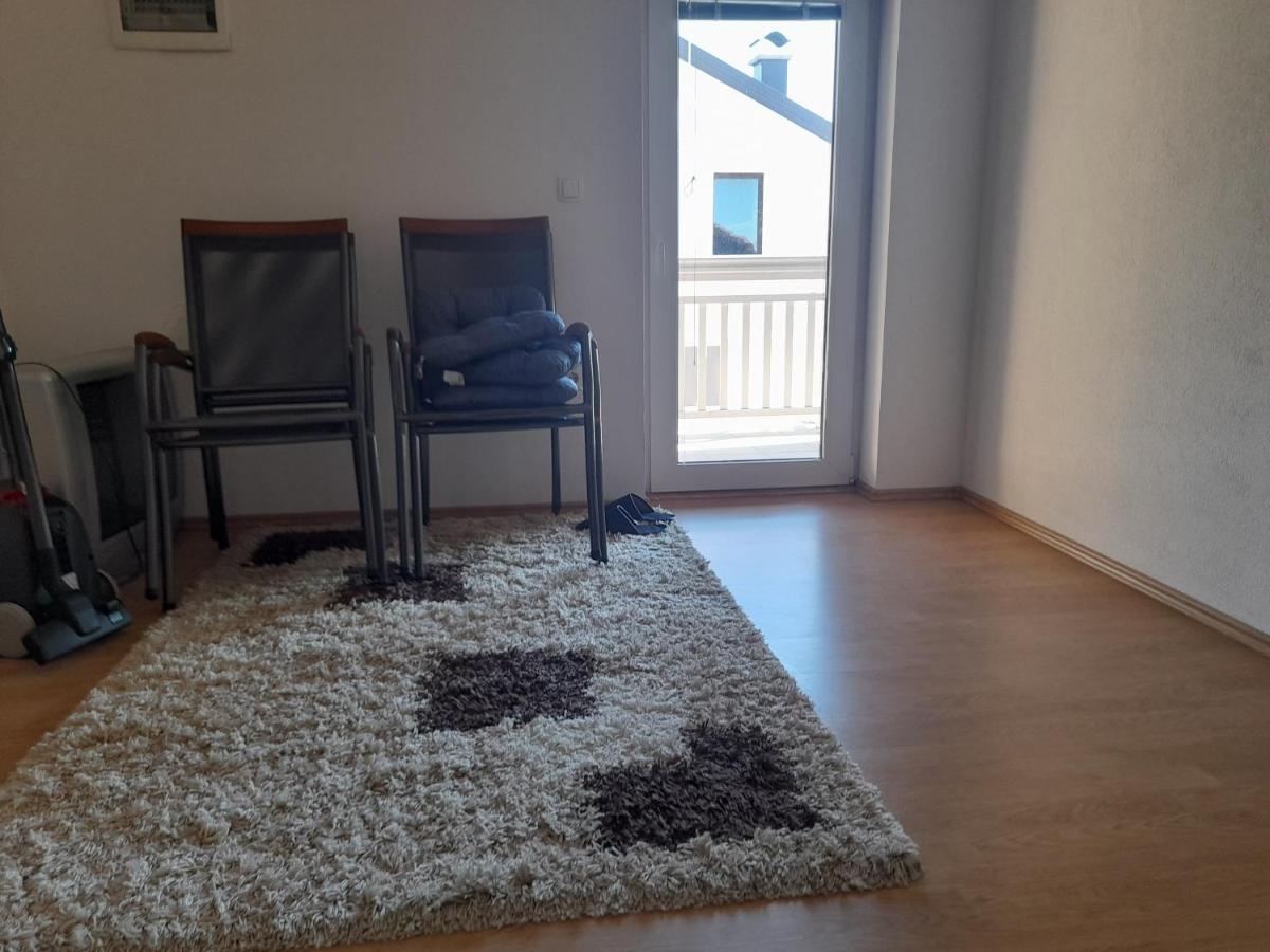 ליבנו Apartman Zoran מראה חיצוני תמונה