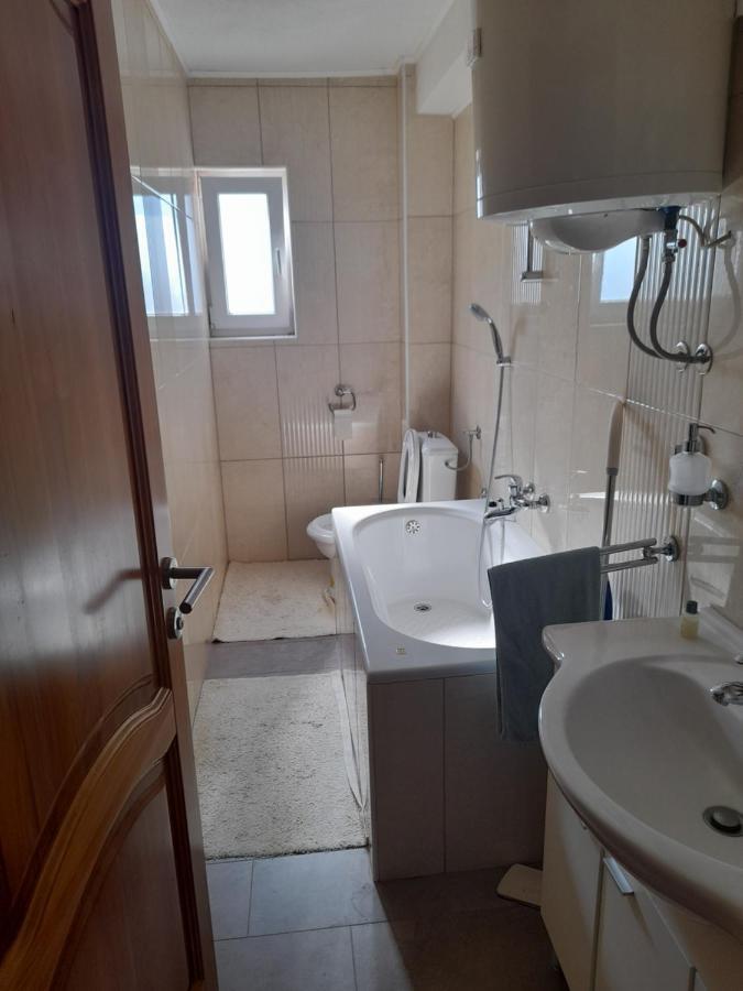 ליבנו Apartman Zoran מראה חיצוני תמונה